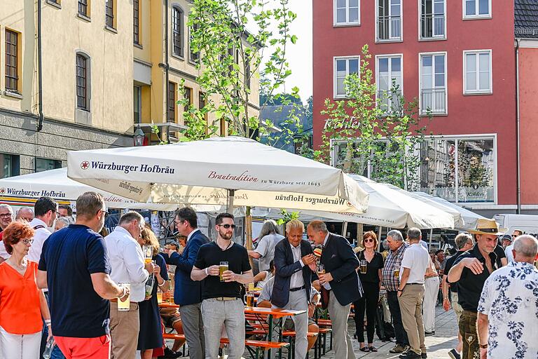 Bis Samstag wird am neuen Platz noch das Brückenfest des Ka Ge Elferrats gefeiert.