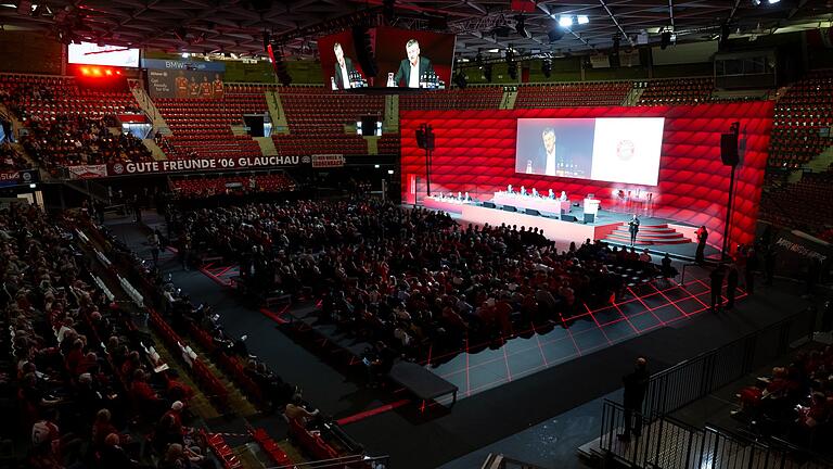 Jahreshauptversammlung FC Bayern München       -  Der FC Bayern präsentiert wieder imposante Zahlen.