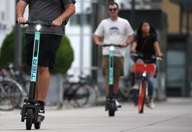 E-Scooter werden vielleicht bald auch das Straßenbild in Schweinfurt prägen. E-Scooter werden vielleicht bald auch das Straßenbild in Schweinfurt prägen.