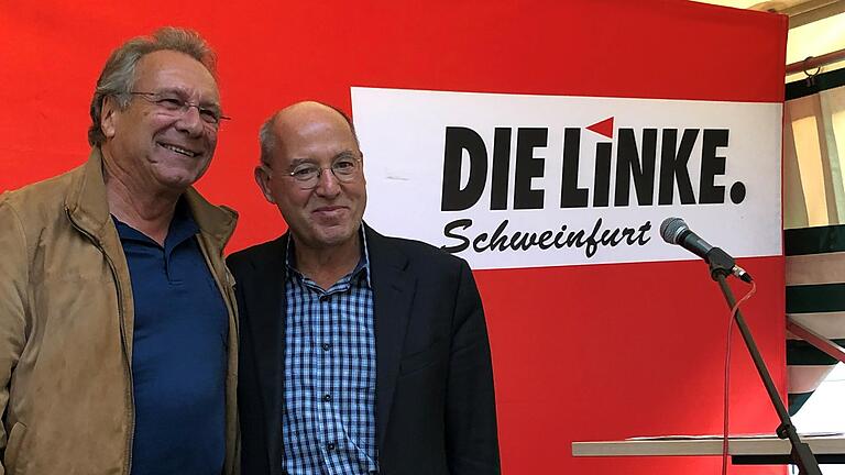 Wahlkampfendspurt in Schweinfurt mit Gregor Gysi (Die Linke), links Direktkandidat Klaus Ernst. Gysi sprach auf dem Wichtermann-Platz&nbsp; darüber, was seiner Meinung nach in Deutschland schief läuft.&nbsp;