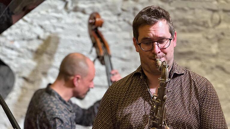 Toni Bechtold aus Heidenheim an der Brenz, begeisterte mit kühlem, klaren Sound am Saxofon.       -  Toni Bechtold aus Heidenheim an der Brenz, begeisterte mit kühlem, klaren Sound am Saxofon.