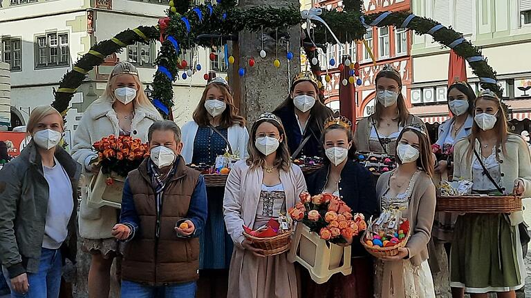 Österliche Gaben erhalten die Besucher der Kitzinger Innenstadt am Ostersamstag. Österliche Gaben erhalten die Besucher der Kitzinger Innenstadt am Ostersamstag.