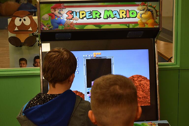 Nach Herzenslust daddeln dürfen Kinder und Jugendliche in Bad Kissingen bei den KGames. Nach Herzenslust daddeln dürfen Kinder und Jugendliche in Bad Kissingen bei den KGames.