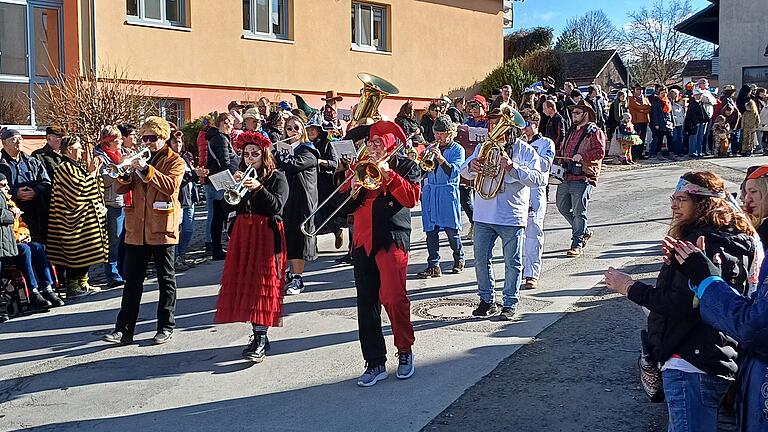 Musik - Weißenbacher Schloßhofmusikanten Musik - Weißenbacher Schloßhofmusikanten