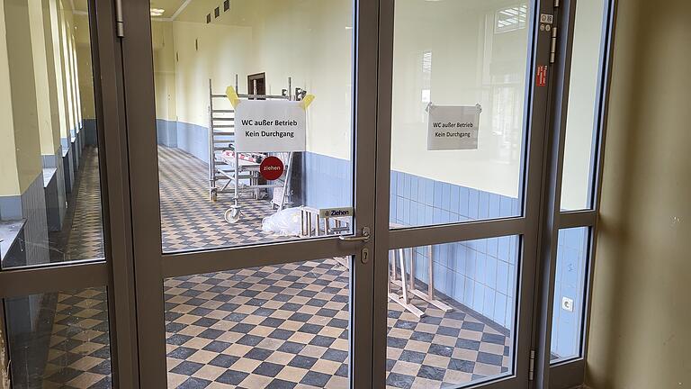 Seit einiger Zeit nicht nutzbar: die Toiletten. Das soll sich 2025 ändern. - Seit einiger Zeit nicht nutzbar: die Toiletten. Das soll sich 2025 ändern. Seit einiger Zeit nicht nutzbar: die Toiletten. Das soll sich 2025 ändern. - Seit einiger Zeit nicht nutzbar: die Toiletten. Das soll sich 2025 ändern.