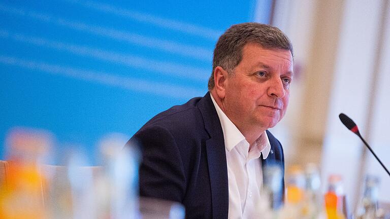 Bayerns Bauminister Christian Bernreiter       -  Christian Bernreiter (CSU), Bau- und Verkehrsminister von Bayern.
