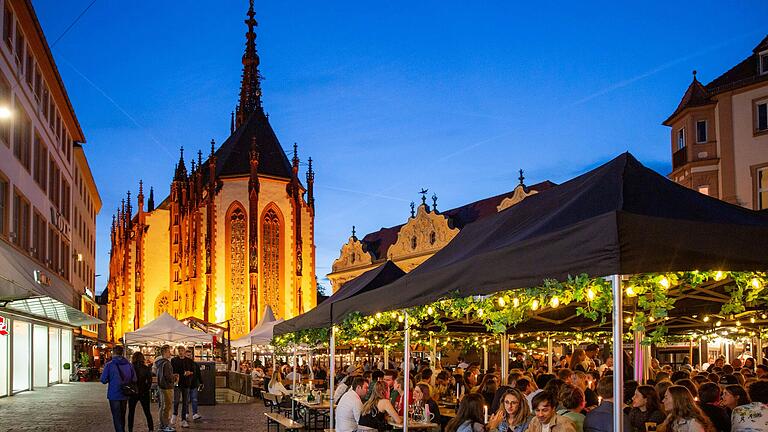 Am Mittwoch, 29. Mai, beginnt das 36. Würzburger Weindorf auf dem Marktplatz.