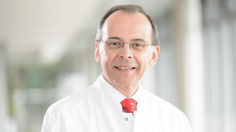 Hat in Würzburg für den Aufbau der regionalen Stammzellspenderdatei 'Netzwerk Hoffnung' gesorgt: Transfusionsmediziner Prof. Markus Böck. Jetzt geht der 66-Jährige in den Ruhestand. Hat in Würzburg für den Aufbau der regionalen Stammzellspenderdatei 'Netzwerk Hoffnung' gesorgt: Transfusionsmediziner Prof. Markus Böck. Jetzt geht der 66-Jährige in den Ruhestand.