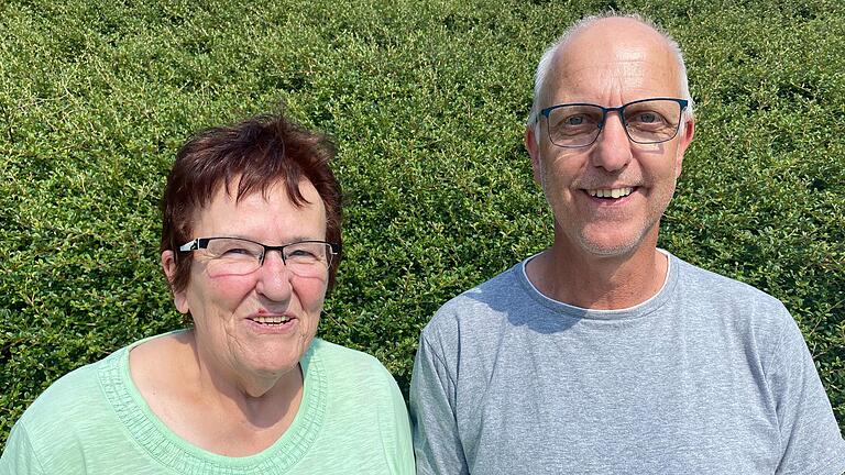 Rita Tebbe ist Vorsitzende der Marktheidenfelder Rheuma-Liga, Dieter Kasamas ist Kassier. Der Verein sucht händeringend nach Therapeuten für die Wassergymnastik. Rita Tebbe ist Vorsitzende der Marktheidenfelder Rheuma-Liga, Dieter Kasamas ist Kassier. Der Verein sucht händeringend nach Therapeuten für die Wassergymnastik.