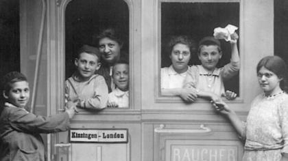 Miriam Ehrenreich aus Bad Kissingen (Dritte von links) zog mit ihrem Mann Isy Levy nach London, wo ihre sechs Kinder aufwuchsen. Gern kamen sie alle zu Besuch in die Kurstadt zurück. - Miriam Ehrenreich aus Bad Kissingen (Dritte von links) zog mit ihrem Mann Isy Levy nach London, wo ihre sechs Kinder aufwuchsen. Gern kamen sie alle zu Besuch in die Kurstadt zurück. Miriam Ehrenreich aus Bad Kissingen (Dritte von links) zog mit ihrem Mann Isy Levy nach London, wo ihre sechs Kinder aufwuchsen. Gern kamen sie alle zu Besuch in die Kurstadt zurück. - Miriam Ehrenreich aus Bad Kissingen (Dritte von links) zog mit ihrem Mann Isy Levy nach London, wo ihre sechs Kinder aufwuchsen. Gern kamen sie alle zu Besuch in die Kurstadt zurück.