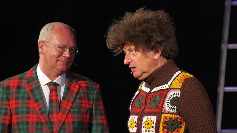 Heißmann und Rassau bei ihrem Auftritt, ein amüsanten Sammelsurium aus Sketchen, Slapstick und Witzen. - Heißmann und Rassau bei ihrem Auftritt, ein amüsanten Sammelsurium aus Sketchen, Slapstick und Witzen. Heißmann und Rassau bei ihrem Auftritt, ein amüsanten Sammelsurium aus Sketchen, Slapstick und Witzen. - Heißmann und Rassau bei ihrem Auftritt, ein amüsanten Sammelsurium aus Sketchen, Slapstick und Witzen.