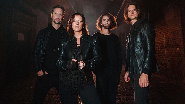 Die Band Silbermond tourt in diesem Sommer einmal quer durch Deutschland und tritt unter anderem in Mellrichstadt auf der Streuwiese auf.