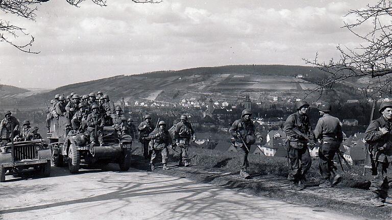 Auf dem Vormarsch: US-Truppen 1945 bei Mergentheim. Auf dem Vormarsch: US-Truppen 1945 bei Mergentheim.