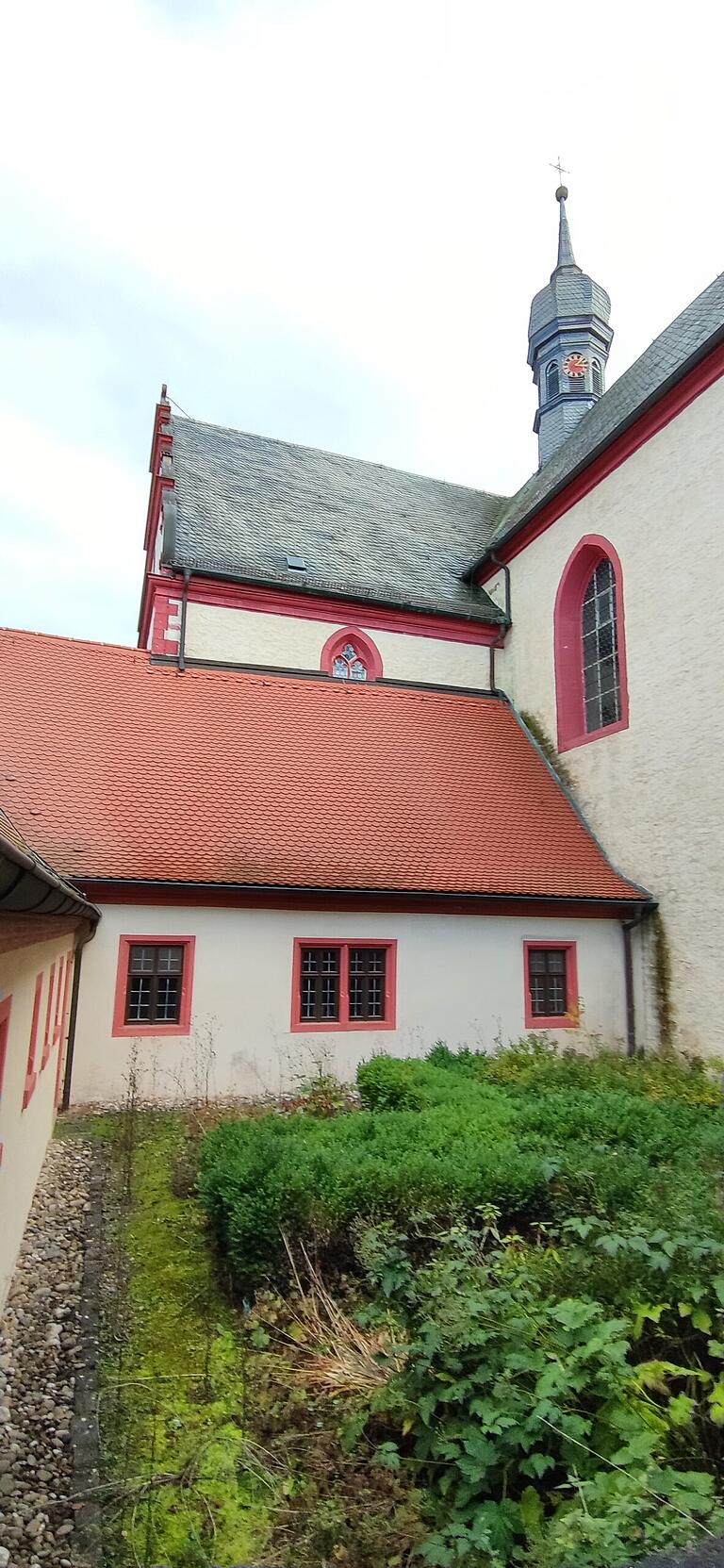 Die dreijährige Schließung des Kartäuser-Museums ist auch an den Kloster-Gärten ablesbar. Die dreijährige Schließung des Kartäuser-Museums ist auch an den Kloster-Gärten ablesbar.