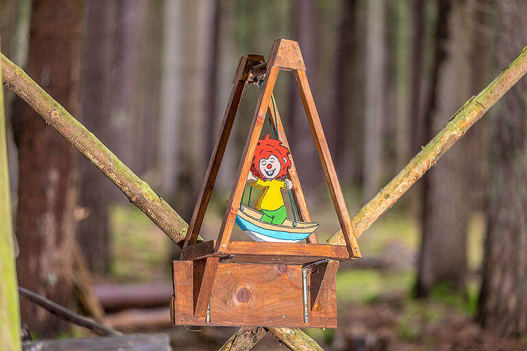 Als Kobold ist Pumuckl normalerweise unsichtbar. Im Märchenwald jedoch nicht.