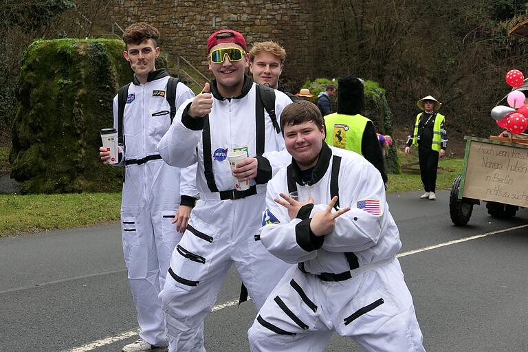 Auch das Homburger Pagen-Team machte mit einer Gruppe beim Zug mit.