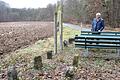 Der vom früheren Weinbauverein geschaffene „Frühmesserweg“  ist mit Informationstafeln, alten Grenzsteinen, einem Insektenhotel und einer Unterstellhütte bestückt. Bernhard Höfling (im Bild) kümmert sich zusammen mit seinen Kameraden Reinhold Gerhard und Gerhard Kleinhenz um  die Pflege der Eußenheimer Wanderwege und deren Beschilderung.