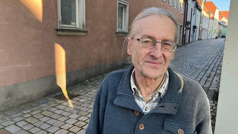 Volker Krenz, 63, aus Ebern findet es nicht gut, wenn die Regierung erpressbar ist.