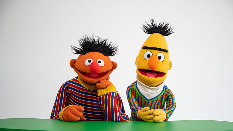 390269147.jpg       -  Gute Freunde: Die Figuren Ernie und Bert aus der Sesamstraße.