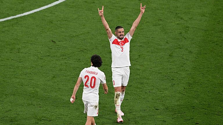 Merih Demiral       -  Der beim Torjubel gegen Österreich gezeigte Wolfsgruß hat für Merih Demiral offenbar schwerwiegende Folgen.