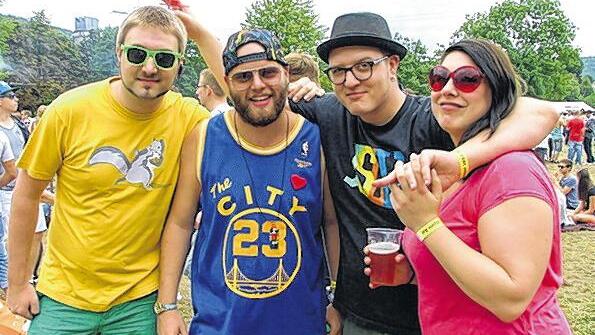 Durchblicker: Bei diesen Festivalgästen waren große Brillen angesagt.