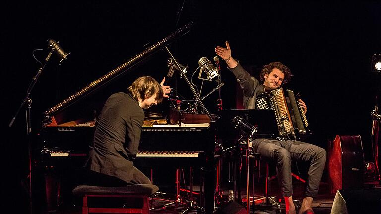 Michael Wollny am Klavier und Vincent Peirani am Akkordeon Michael Wollny am Klavier und Vincent Peirani am Akkordeon