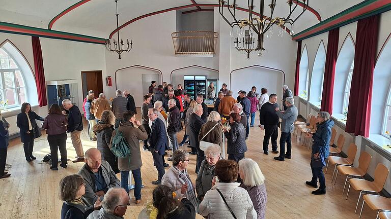 Begegnung im Kleinrinderfelder Gemeindehaus