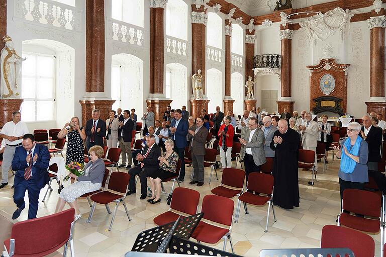 Stehende Ovationen spendeten die Gäste für das Engagement von Viktor Fieger im Ebracher Kaisersaal.