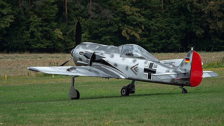 Im Zweiten Weltkrieg wurden knapp 20 000 Focke-Wulf 190 gebaut. Im Zweiten Weltkrieg wurden knapp 20 000 Focke-Wulf 190 gebaut.