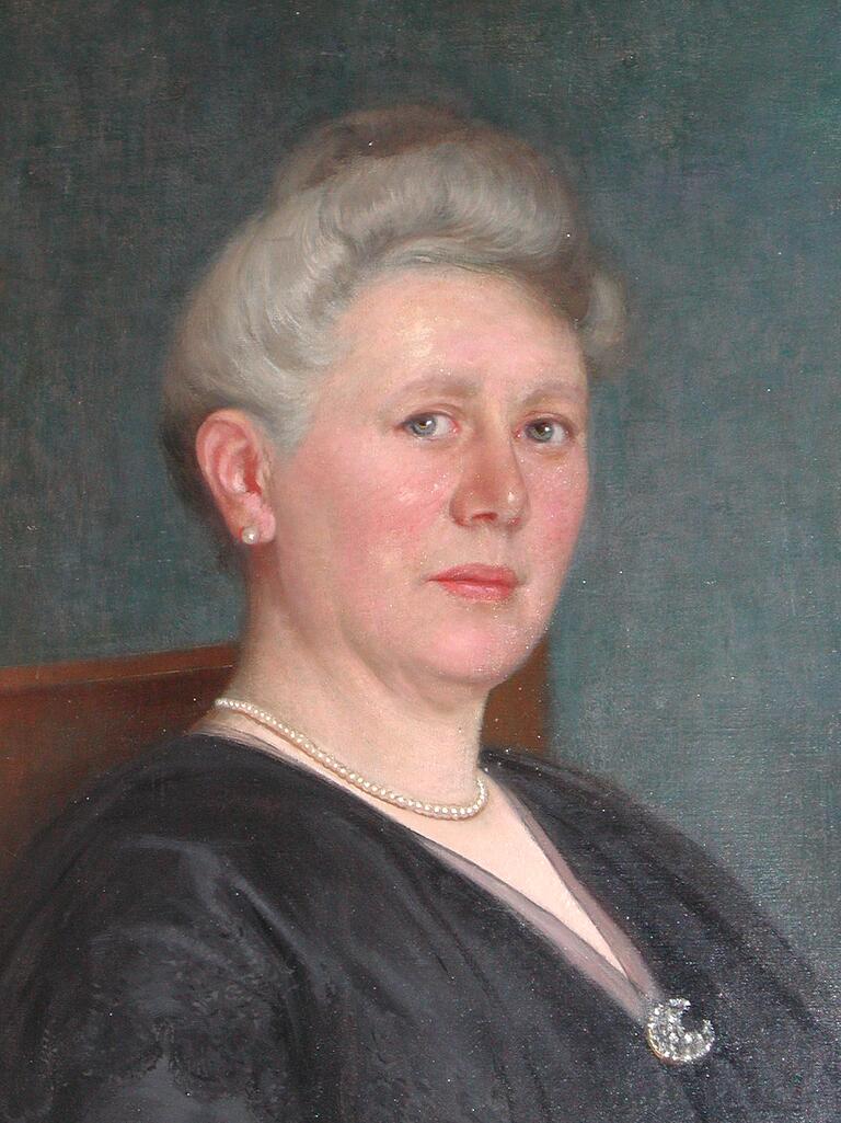 Für Susanne Heil ging 1931 die Zeit als Schlossherrin zu Ende. Bis zu ihrem Tod 1964 wurde sie von den Gelchsheimer nur 'Frau Rat' genannt.
