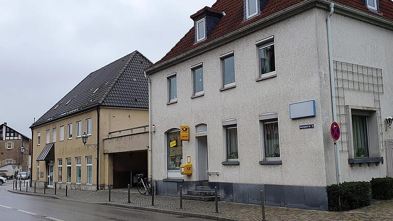 Über 20 Jahre war die Flaschenpost in der Grafenrheinfelder Hauptstraße verlässlicher Anlaufpunkt für alle postalen Fragen - nun schließt sie Ende April ihre Pforten.