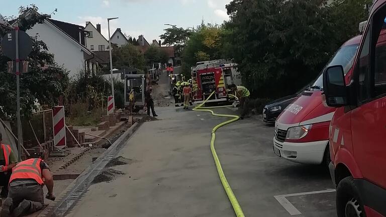 Wegen eines Gaslecks in Margetshöchheim bei Würzburg mussten 50 Personen evakuiert werden.