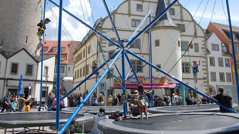 Zur Spiele-Meile wird die Kaiserstraße am Sonntag. Zur Spiele-Meile wird die Kaiserstraße am Sonntag.