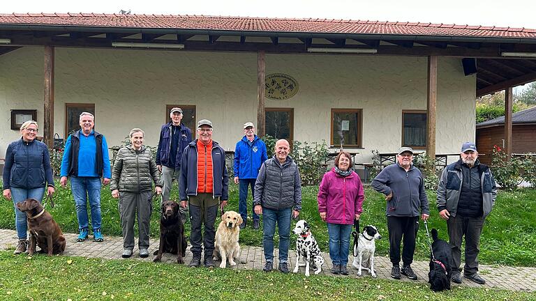 Alexandra Angebrand, Franz Hümmer (Vorstand), Rosemarie Tummeley, Gerhard Mühlfriedel (Ausbildungsleiter), Michael Back, Josef Mal (Leistungsrichter), Wolfgang Stapf, Elvira Fösel, Harald Philipp, Fritz Krämer (Ausbilder)