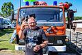 Wacken bereitet sich auf das Festival vor       -  Martin ist mit dem Feuerwehr-Wagen nach Wacken gereist.