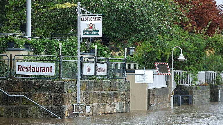 Hochwasser in Sachsen - In Ostsachsen wird spätestens zur Wochenmitte die höchste Alarmstufe erreicht. Hochwasser in Sachsen - In Ostsachsen wird spätestens zur Wochenmitte die höchste Alarmstufe erreicht.