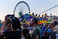 Dicht an dicht schoben sich das ganze Wochenende über tausende Besucherinnen und Besucher bei bestem Wetter entlang der Würstchenbuden und Fahrgeschäfte auf dem Volksfestplatz in Schweinfurt.