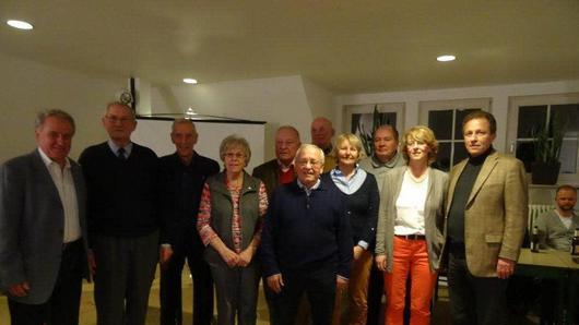 Ehrungen beim TC Rot-Weiß (von links): Vorsitzender Klaus Beck, Ottokar Wurzer, Gustav Streng, Doris Albert, Horst Pagel, Dietmar Schmidt, Günter Pagel, Sabine Grünberg, Horst Dettmar, Sabine Dittrich und Präsident Hans Markwalder. Foto: TC Rot-Weiß - Ehrungen beim TC Rot-Weiß (von links): Vorsitzender Klaus Beck, Ottokar Wurzer, Gustav Streng, Doris Albert, Horst Pagel, Dietmar Schmidt, Günter Pagel, Sabine Grünberg, Horst Dettmar, Sabine Dittrich und Präsident Hans Markwalder. Foto: TC Rot-Weiß Ehrungen beim TC Rot-Weiß (von links): Vorsitzender Klaus Beck, Ottokar Wurzer, Gustav Streng, Doris Albert, Horst Pagel, Dietmar Schmidt, Günter Pagel, Sabine Grünberg, Horst Dettmar, Sabine Dittrich und Präsident Hans Markwalder. Foto: TC Rot-Weiß - Ehrungen beim TC Rot-Weiß (von links): Vorsitzender Klaus Beck, Ottokar Wurzer, Gustav Streng, Doris Albert, Horst Pagel, Dietmar Schmidt, Günter Pagel, Sabine Grünberg, Horst Dettmar, Sabine Dittrich und Präsident Hans Markwalder. Foto: TC Rot-Weiß