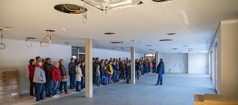 An die 100 Interessierte folgten am vergangenen Mittwoch der Einladung, den noch unfertigen Neubau des Altenheims der Diakonie Bamberg-Forchheim in Augenschein zu nehmen.