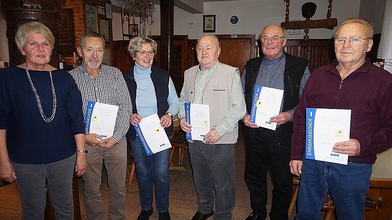 Ehrungen beim VdK Bischofsheim: Im Bild von links: die Vorsitzende Gabriele Fries, Dieter Räder, Henderike Bootz, Horst Göbl, Wolfgang Manger und August Vorndran.