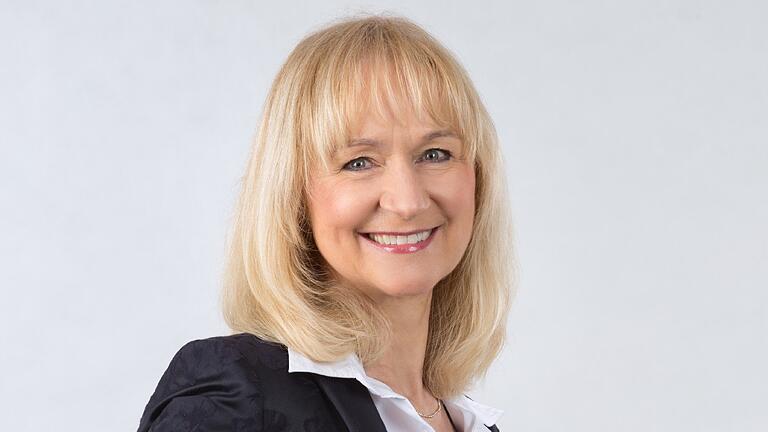 Die rechtsextreme Bundestagsabgeordnete Christina Baum will jetzt in Sachsen-Anhalt politisch aktiv werden. Die rechtsextreme Bundestagsabgeordnete Christina Baum will jetzt in Sachsen-Anhalt politisch aktiv werden.