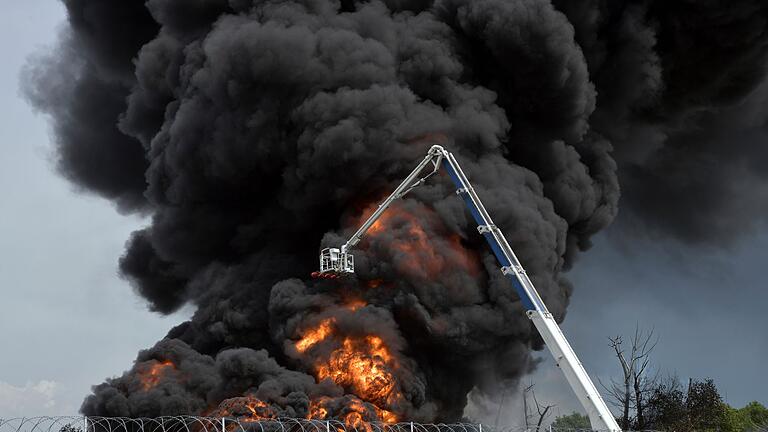 Explosion in einem Treibstoffdepot in Russland       -  Das russische Gebiet Woronesch ist immer wieder Ziel von Angriffen, mit denen die Ukraine Treibstoff- und Munitionslager für den militärischen Nachschub zerstören will. (Archivbild)