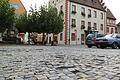Stolperfallen und Flickwerk bietet der Gerolzhöfer Marktplatz reichlich. Wann die gute Stube der Stadt in neuer Pracht erstrahlen wird, ist derzeit ungewiss.