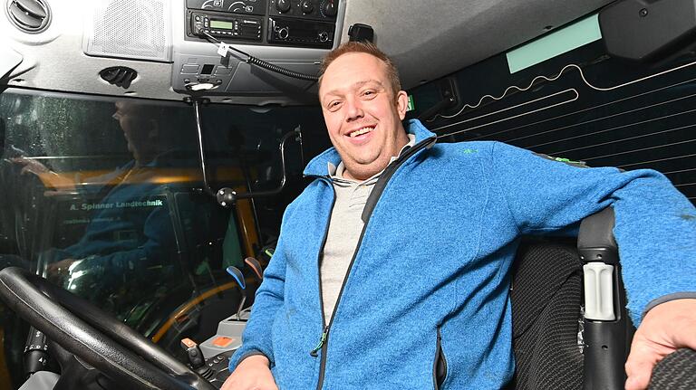 'Ich finde es sensationell, was das Casablanca auf die Beine gestellt hat', meint Christian Halbig zum Hopferstadter Traktor-Kino. 'Ich finde es sensationell, was das Casablanca auf die Beine gestellt hat', meint Christian Halbig zum Hopferstadter Traktor-Kino.