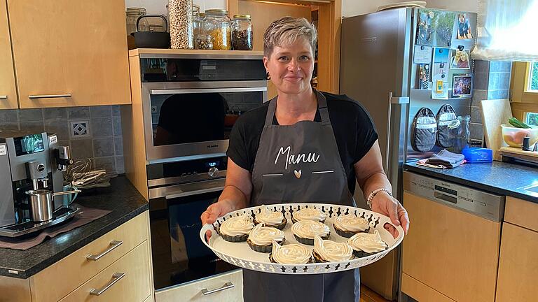 'Das Perfekte Dinner'-Gewinnerin Manu aus dem Landkreis Würzburg mit ihren Desserts. 'Das Perfekte Dinner'-Gewinnerin Manu aus dem Landkreis Würzburg mit ihren Desserts.