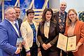 Die Rhön GmbH hatte auf der ITB Belin Besuch von Bayerns Ministerin Michaela Kaniber. Auf dem Foto (von links) Thomas Bold, Jürgen Metz, Sophia Papadopoulus, Michaela Kaniber, Johannes Metz und Nadine Flügel.