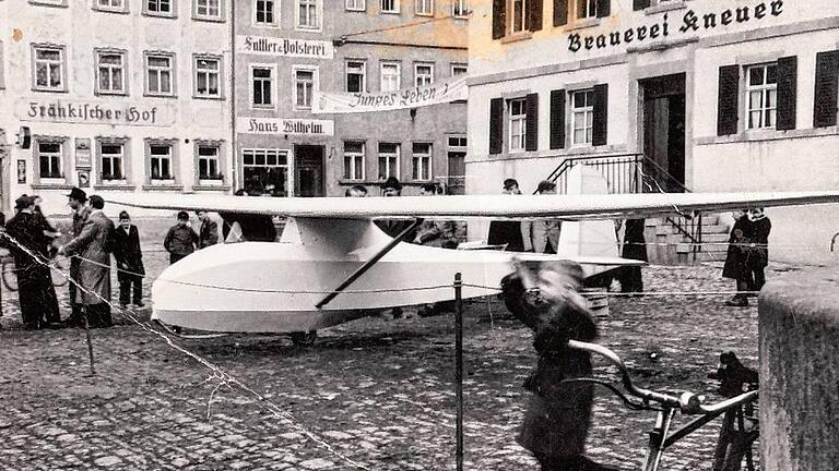 Ausstellungsobjekt: Ein „Grunau Baby III“ aus Sulzdorf ist 1957 auf dem Königshöfer Marktplatz zu sehen.FOTO: Archiv Reinhold Albert Ausstellungsobjekt: Ein „Grunau Baby III“ aus Sulzdorf ist 1957 auf dem Königshöfer Marktplatz zu sehen.FOTO: Archiv Reinhold Albert