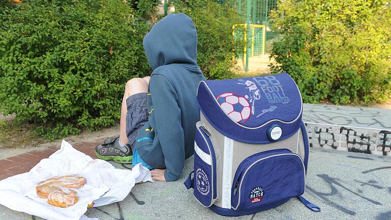 Lieber zum Spielplatz gehen: Das Schwänzen des Unterrichts wird an Schulen mehr und mehr zum Problem.