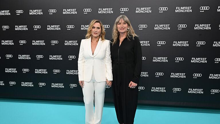 Britische Schauspielerin Kate Winslet beim Filmfest München - Kate Winslet hat im Film „Die Fotografin” nicht nur die Hauptrolle übernommen, sie hat ihn mit Kate Solomon zusammen auch produziert. Britische Schauspielerin Kate Winslet beim Filmfest München - Kate Winslet hat im Film „Die Fotografin” nicht nur die Hauptrolle übernommen, sie hat ihn mit Kate Solomon zusammen auch produziert.