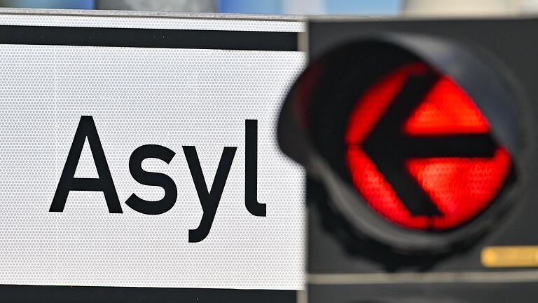Asyl - Deutschland war im Februar nicht mehr europäisches Hauptzielland bei Asylsuchenden (Symbolbild). Asyl - Deutschland war im Februar nicht mehr europäisches Hauptzielland bei Asylsuchenden (Symbolbild).